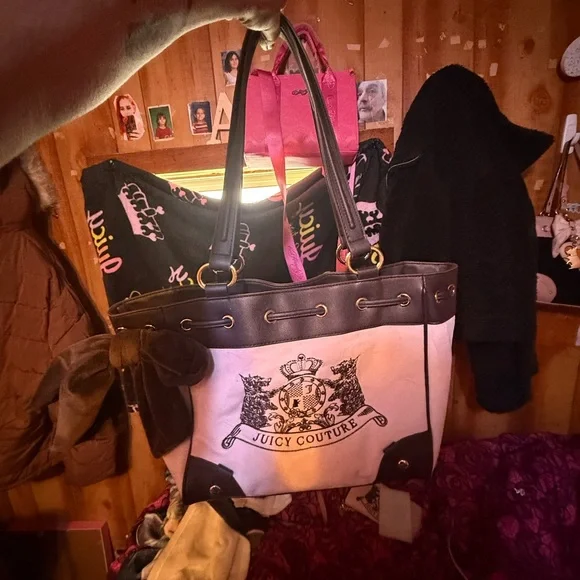 Juicy Couture Black and White Wallet - Picture 2 of 6